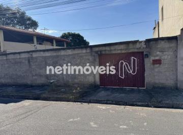 c45e7222-eec7-4c67-ba65-8045b686c901.webp · casa em lote de 453 m2