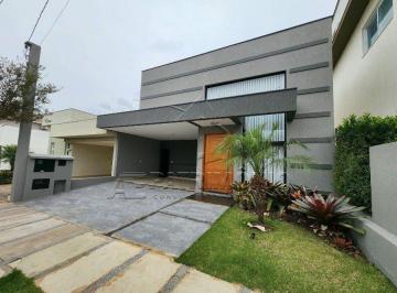 Casa · 250m² · 3 Quartos · CASA CONDOMINIO COM 3 SUITES SENDO 1 CLOSET - VILLA BOSQUE