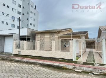 Casa · 153m² · 3 Quartos · 3 Vagas · Casa no Bairro Rio Caveiras - Biguaçu