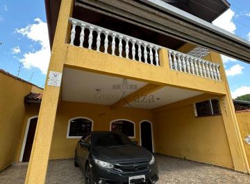 Casa · 200m² · 4 Quartos · 3 Vagas · Oportunidade - Casa Sobrado - Vista Verde - 4 Dormitórios - 200m².