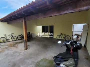 Casa · 200m² · 2 Quartos · 3 Vagas · Casa residencial disponível para venda no bairro Loteamento Residencial Pequis em Uberlândia-MG