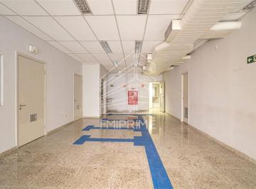 Casa · 592m² · 10 Vagas · Prédio comercial na Av São Gualter.