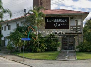 Comercial · 1272m² · 35 Quartos · 5 Vagas · Pousada á Venda na Praia da Ferrugem-Garopaba/SC