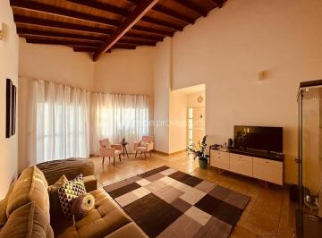 0 · Casa Térrea à Venda no Condomínio Vivenda das Quaresmeiras – Valinhos/SP