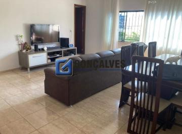 Casa · 204m² · 2 Quartos · 4 Vagas · Casa Residencial à Venda em São Caetano do Sul – Bairro Olímpico, 2 dormitórios, 4 vagas