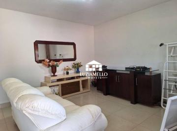 Sala, pavimento térreo · VICENTE PIRES TRECHO 3 QUADRA 4 - OPORTUNIDADE! SOBRADO COM 2 RESIDÊNCIAS INDEPEDENTES.