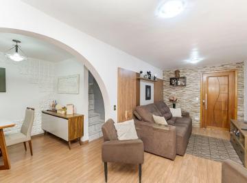 Casa de 3 quartos, Curitiba · Sobrado 160m², 3 quartos, 2 banheiros, 2 vagas, churrasqueira. Novo Mundo