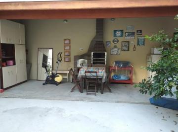Casa de 2 quartos, Jacareí · Casa - Loteamento Villa Branca - 2 Dormitórios - 84m².