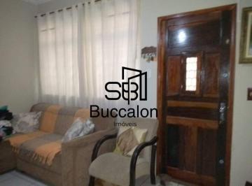 Casa · 70m² · 2 Quartos · Sobrado Reformado na Vila Mathias — Santos/SP | 70 m² • 2 Dormitórios • Quintal com Churrasqueira •