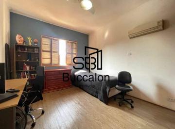 Casa · 375m² · 5 Quartos · 3 Vagas · Sobrado no Macuco — Santos/SP | 374 m² • 5 Dormitórios (1 Suíte) • Atelier Culinário • 3 Vagas