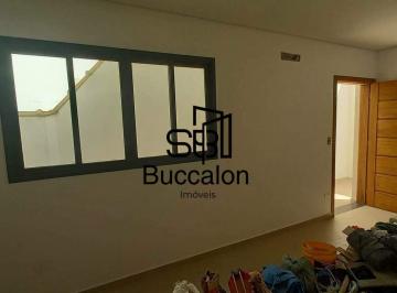 Casa · 77m² · 2 Quartos · 1 Vaga · Sobrado de Fundos com Quintal na Aparecida — 77 m² | 02 Suítes • Vaga Privativa • Silêncio e Privaci