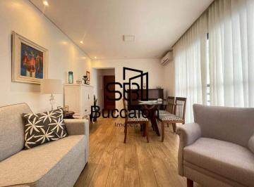 Sala · Apartamento à Venda na Pompéia — Santos/SP | 2 Dormitórios • 1 Suíte • 100m da Praia • 2 Vagas Paral
