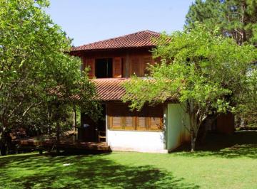 Casa de 2 quartos, São Bento do Sapucaí · Encantadora casa à venda em São Bento do Sapucaí – 1.100m2 de terreno