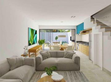 Casa de 3 quartos, São Sebastião · Sobrado com 3 suítes e 122 m² à venda em São Sebastião