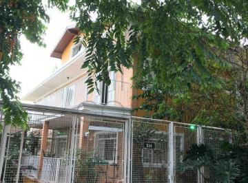 Casa · 258m² · 5 Quartos · 3 Vagas · Sobrado à venda em Campinas, Mansões Santo Antônio, com 5 quartos, com 258 m²