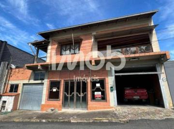 Casa · 553m² · 3 Quartos · 2 Vagas · CASA COM 3 QUARTOS, CENTRO GUARAMIRIM