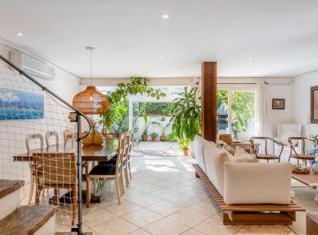 Casa · 329m² · 4 Quartos · Casa à venda - na Boa Vista