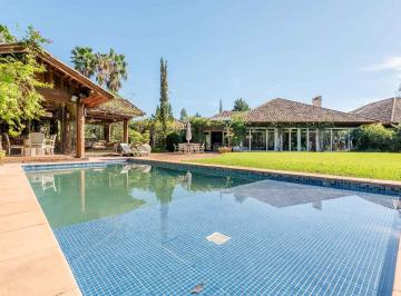 Casa · 2648m² · 4 Quartos · Casa à venda - em Belém Novo