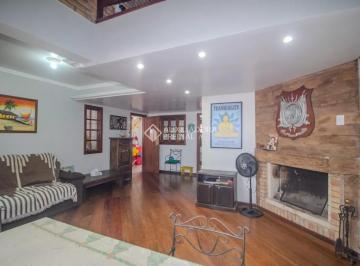 Casa · 232m² · 4 Quartos · 2 Vagas · Casa 4 Quartos com 01 Suíte com Piscina - Bairro Ipanema