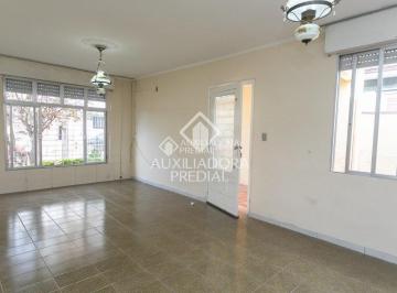 Casa · 150m² · 3 Quartos · Ampla Casa à Venda  - Conforto e Tranquilidade em Localização Privilegiada