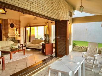 Casa · 607m² · 5 Quartos · 4 Vagas · Casa à Venda em Imbé - Centro com 5 Quartos