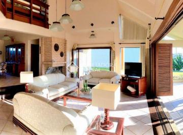 Casa · 607m² · 5 Quartos · 4 Vagas · Casa à Venda em Imbé - Centro com 5 Quartos