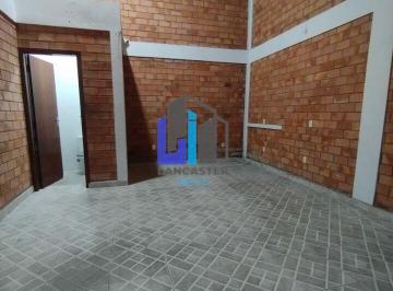 Comercial · 30m² · Salão comercial de 30m² com pé-direito de 5,30m