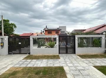 Casa de 3 quartos, Tramandaí · Sobrado na Zona Nova: 100% Mobiliado e com Energia Solar – Tramandaí
