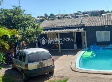 Casa · 68m² · 3 Quartos · CASA 3 QUARTOS COM PISCINA, ÁRVORES FRUTÍFERAS E PRÓXIMA AO CENTRO