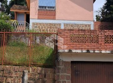 Casa · 147m² · 3 Quartos · 1 Vaga · Casa em Alvenaria com 3 quartos e dois banheiros no Bairro Santa Tereza.