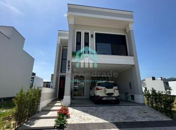 Casa · 104m² · 3 Quartos · 4 Vagas · Casa em Condomínio em Beira Rio - Biguaçu, SC
