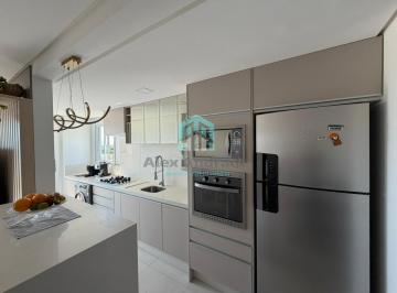 Apartamento · 73m² · 2 Quartos · 2 Vagas · Apartamento à Venda em Rio Caveiras, Biguaçu: 2 Quartos, 73m²