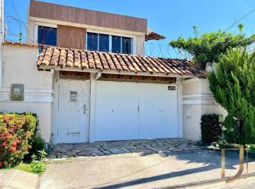 Casa · 180m² · 3 Quartos · 3 Vagas · Casa em Piratininga, Niterói/RJ de 180m² 3 quartos à venda por R$ 600.000,00