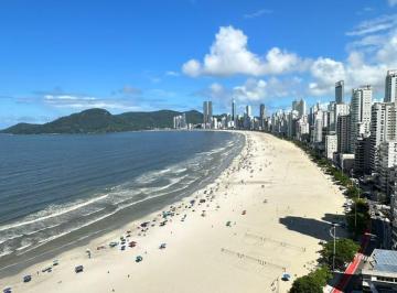 Apartamento · 180m² · 4 Quartos · 2 Vagas · Apartamento em Centro, Balneário Camboriú/SC de 180m² 4 quartos para locação R$ 20.000,00/mes