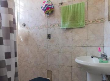 Apartamento · 131m² · 4 Quartos · 1 Vaga · Imperdível apartamento à venda em Santo Amaro, São Paulo-SP! 4 quartos, 1 suíte, 2 banheiros, 1 vaga
