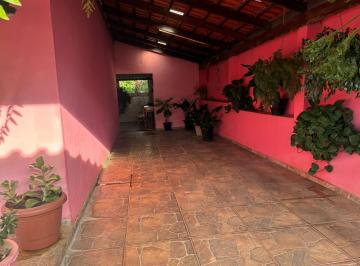 Casa · 158m² · 2 Quartos · 3 Vagas · Casa ampla de 2 Quartos no Bom Jesus com quintal, pomar e localização privilegiada