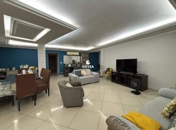 Casa · 208m² · 3 Quartos · 3 Vagas · Casa à venda no Ponta da Praia em Santos.