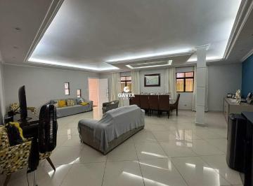 Casa · 208m² · 3 Quartos · 3 Vagas · Casa à venda no Ponta da Praia em Santos.