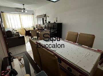 Sala · Apartamento Porteira Fechada no Embaré — Santos/SP | 127 m² Úteis • 2 Dormitórios • Vaga Demarcada