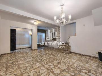 Casa · 250m² · 4 Quartos · 3 Vagas · Sobrado 04 Quartos, sendo 01 suítes, Embaré , )2 salas, Quintal , Edícula , Elevador , por R$3.000.0