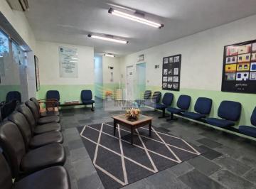 Comercial · 239m² · 4 Vagas · OPORTUNIDADE!!! Imóvel Térreo Comercial para Locação, 238m² - Bairro Jardim, Santo André/SP.