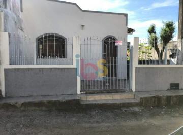 Casa · 95m² · 3 Quartos · Vendo Casa 3/4 com Quintal no Savóia - Ilhéus
