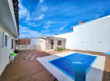 PÁTIO PRIVATIVO · Casa com piscina, anexo e pátio amplo no bairro Rainha do Mar em Xangri-Lá