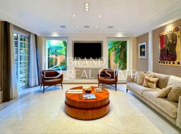 Casa · 350m² · 5 Quartos · 3 Vagas · Maravilhosa casa de condomínio no Alto da Boa Vista 496m² 5 suítes 3 Vagas