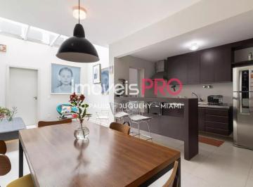 Casa · 120m² · 2 Quartos · 1 Vaga · Casa de vila no melhor da Vila Olimpia !