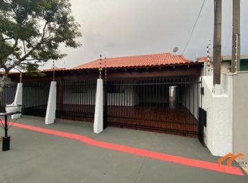 CASA COM EDÍCULA · CASA COM EDÍCULA
