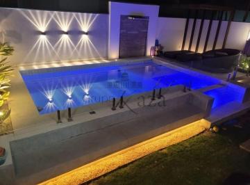 Casa · 205m² · 3 Quartos · 2 Vagas · Casa - Condomínio Altos da Serra III - Urbanova - 3 Dormitórios - 210m².