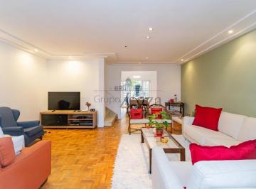 Casa · 210m² · 3 Quartos · 2 Vagas · Casa - Jardim Paulistano - 3 Dormitórios - 190m².