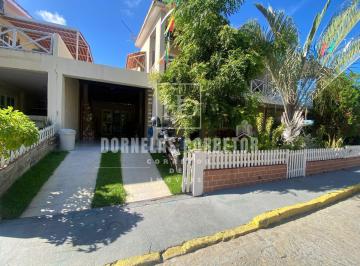 Casa · 250m² · 4 Quartos · 1 Vaga · Casa Duplex com 4 Quartos em Condomínio Fechado – Paulista