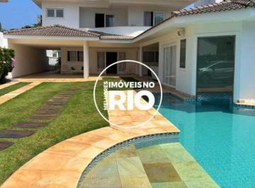 Casa · 580m² · 6 Quartos · 4 Vagas · Casa duplex com sótão na Barra da Tijuca à venda